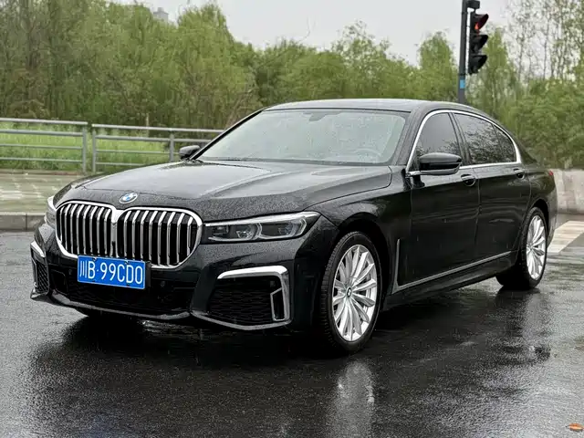 BMW 7 SERIES