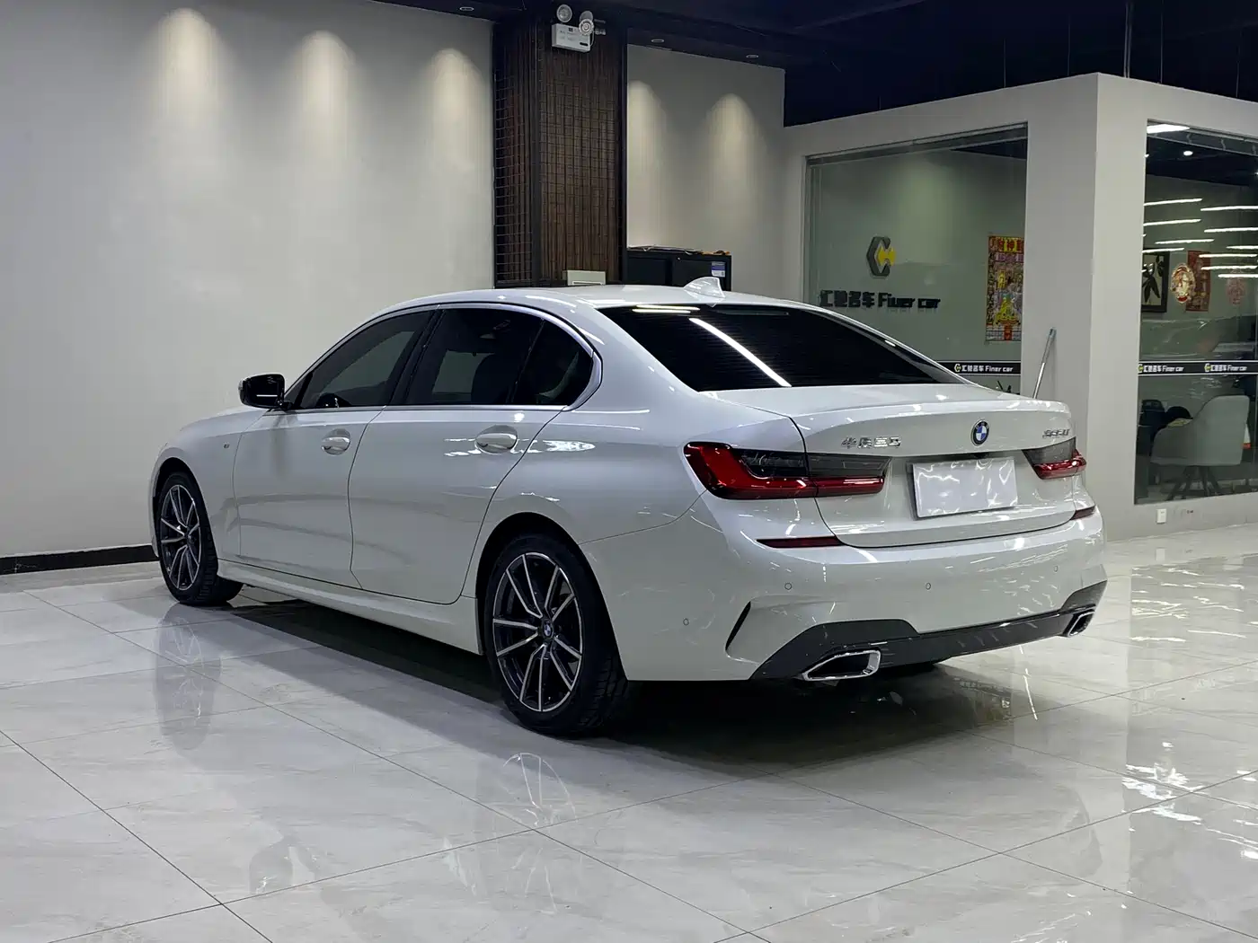 BMW 3 Series 2020 325Li M Sport Package фото 21