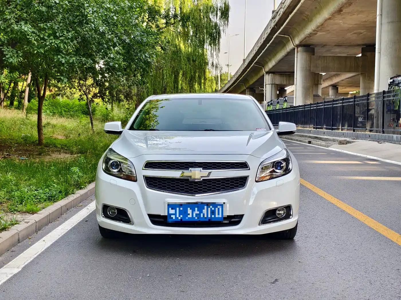 Chevrolet Malibu 2014 2.0L Automatic Luxury фото 2