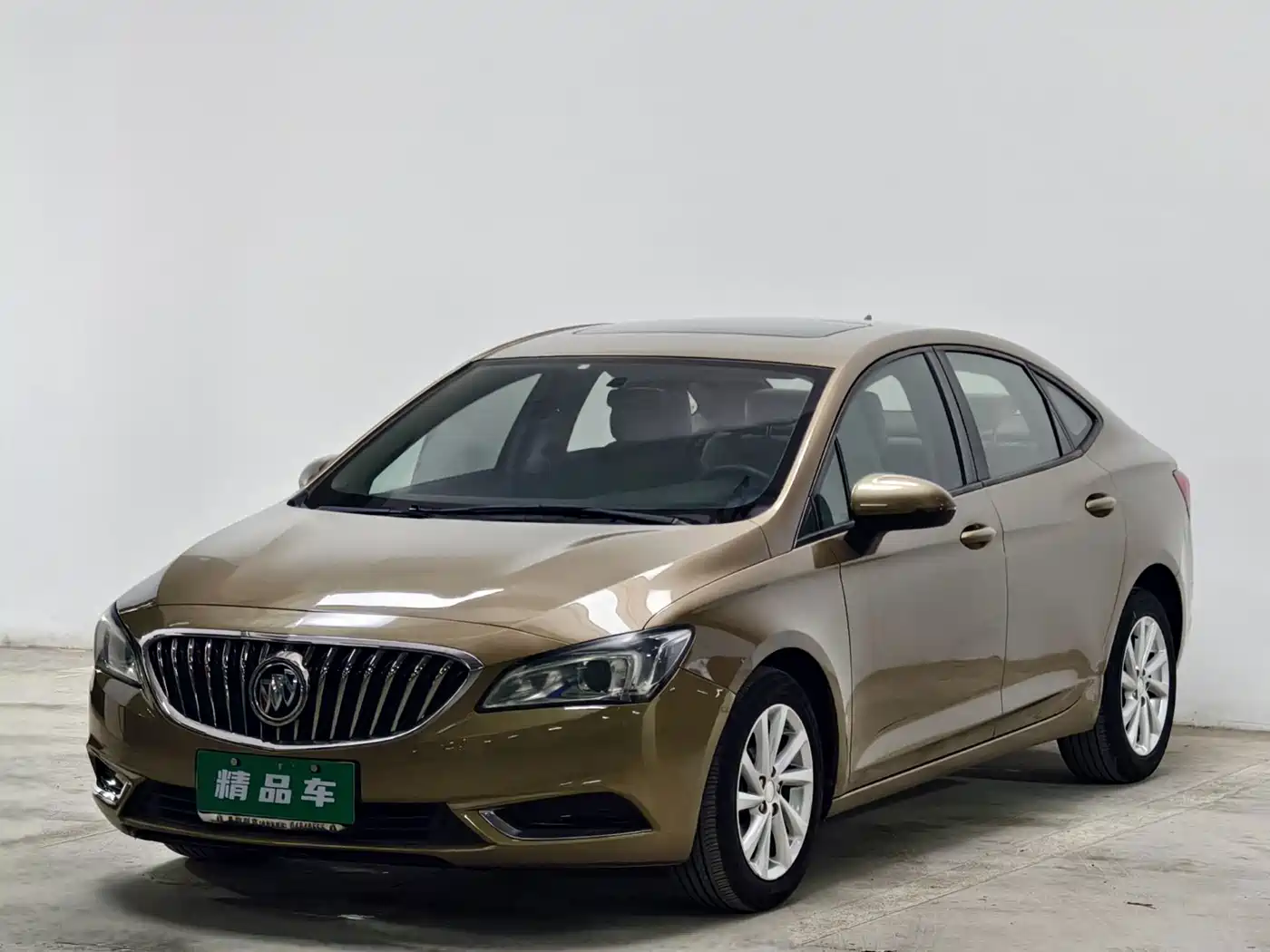 Photo 1 - Buick Verano