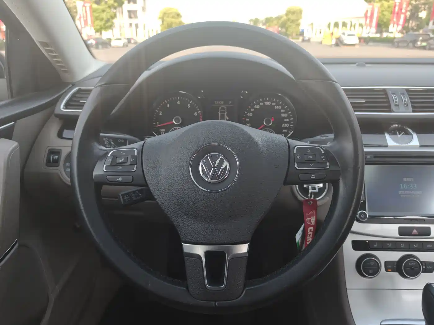 Volkswagen Magotan 2013 1.8TSI Luxury фото 15