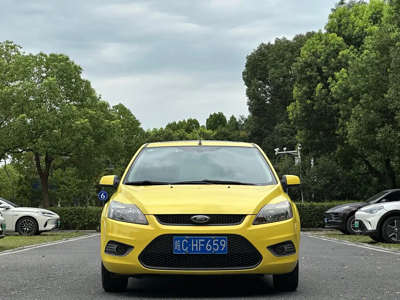 Фото 2 - Ford Focus