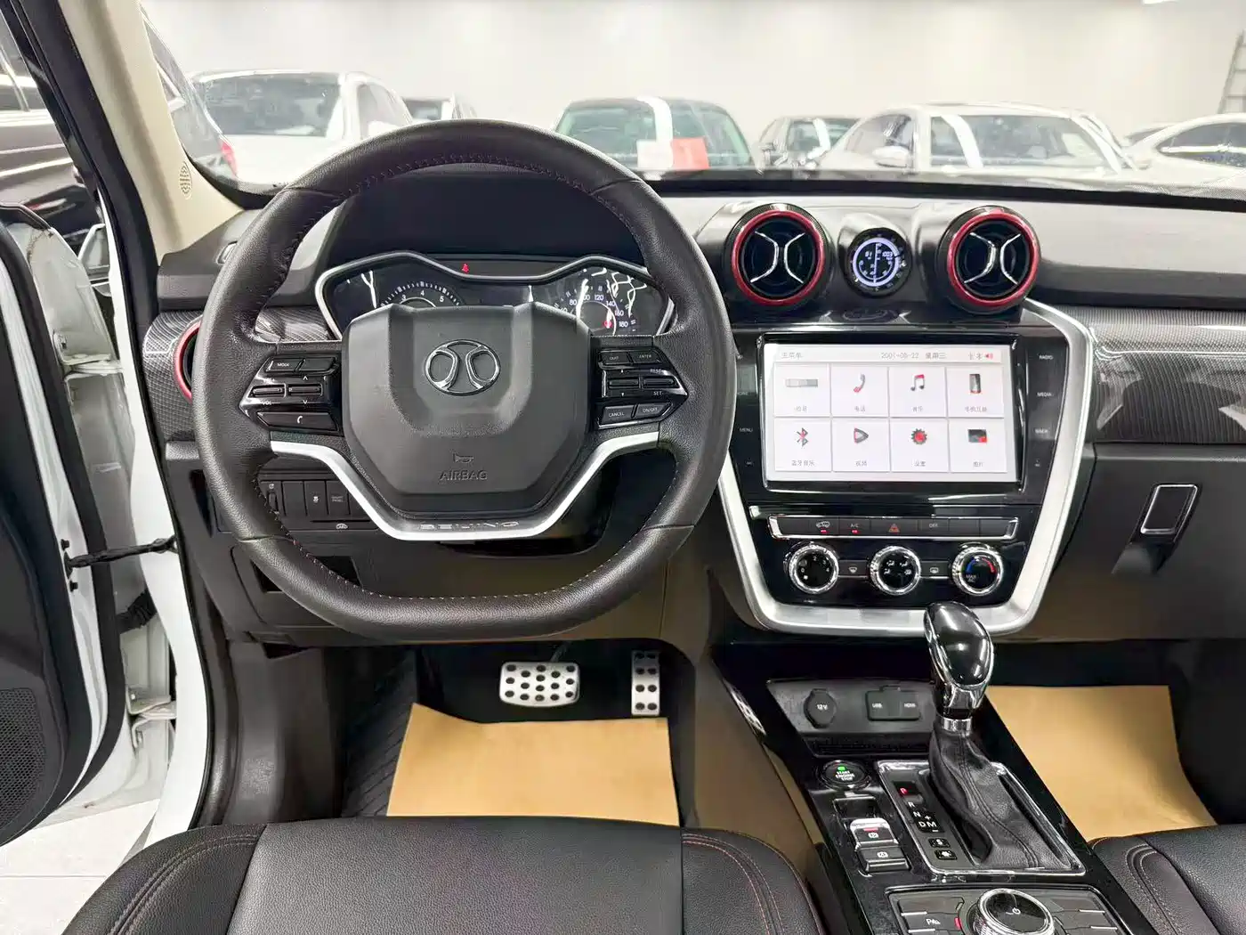 BAIC ORV Beijing Offroad BJ20 2017 2016 1.5T CVT Luxury