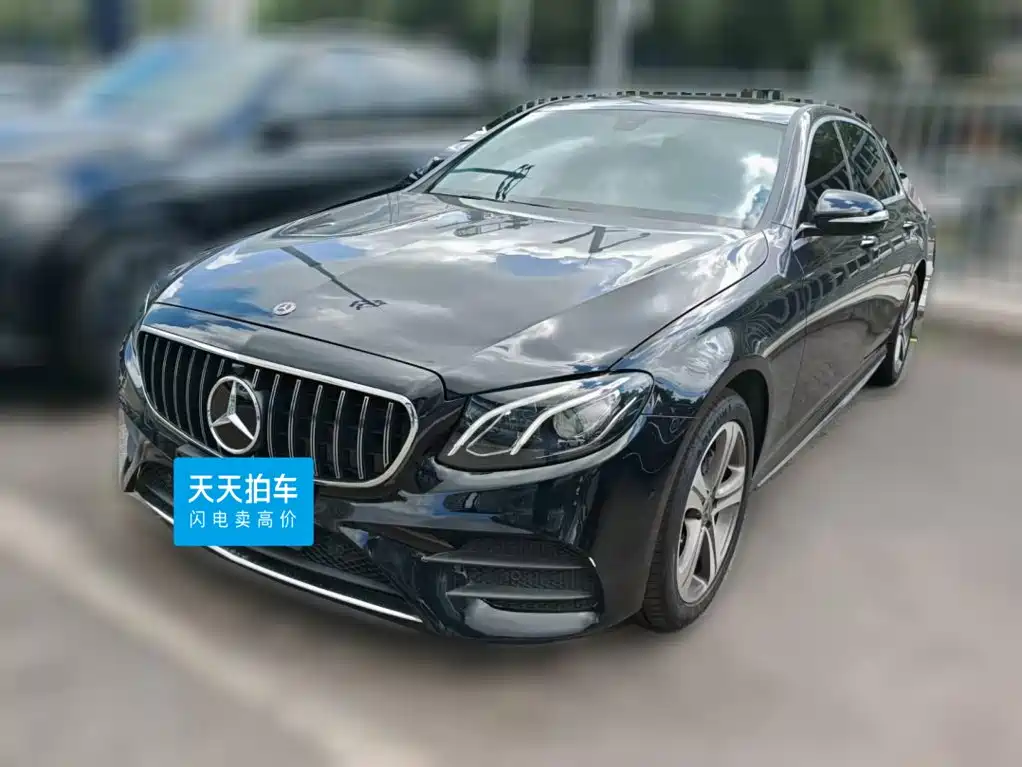 Photo 1 - Mercedes-Benz E-Class
