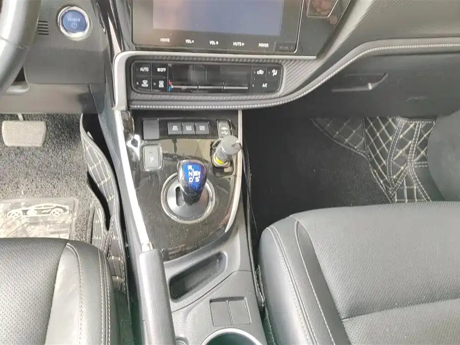 Toyota Levin 2017 Facelift Hybrid 1.8H GS-L E-CVT Leading Edition China V фото 16