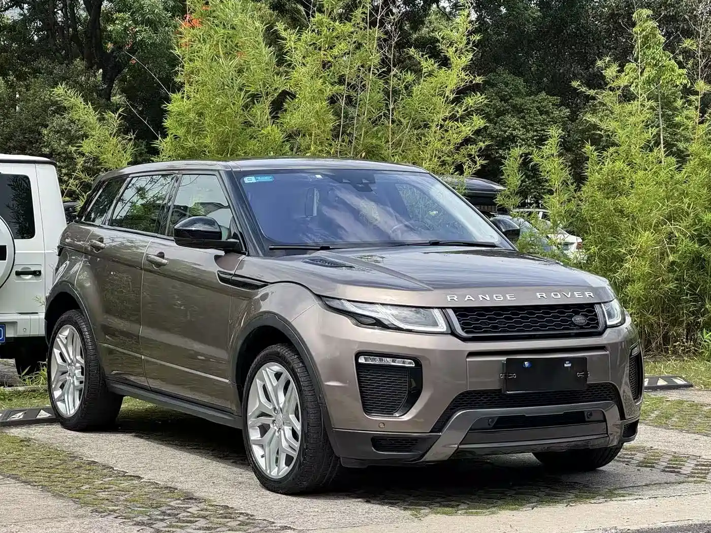 Land Rover Range Rover Evoque 2018 240PS HSE DYNAMIC Drive Edition фото 3