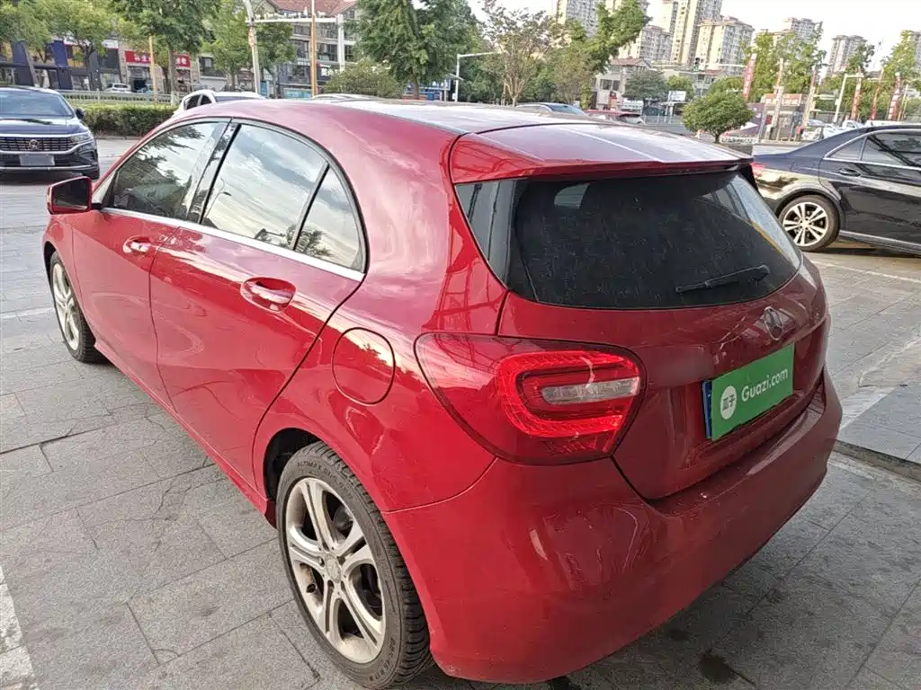 Mercedes-Benz A-Class (Import) 2015 A 180 фото 5