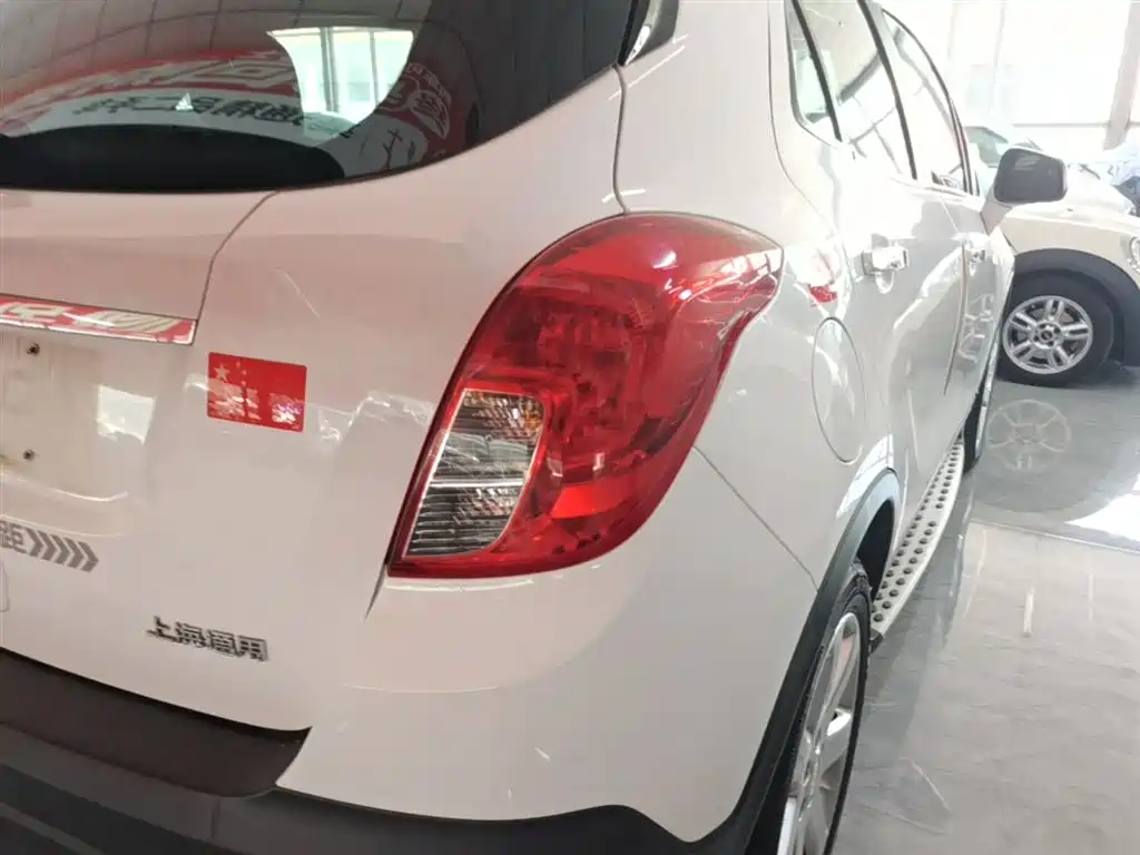 Buick Encore 2015 1.4T Automatic 2WD Urban Elite фото 8