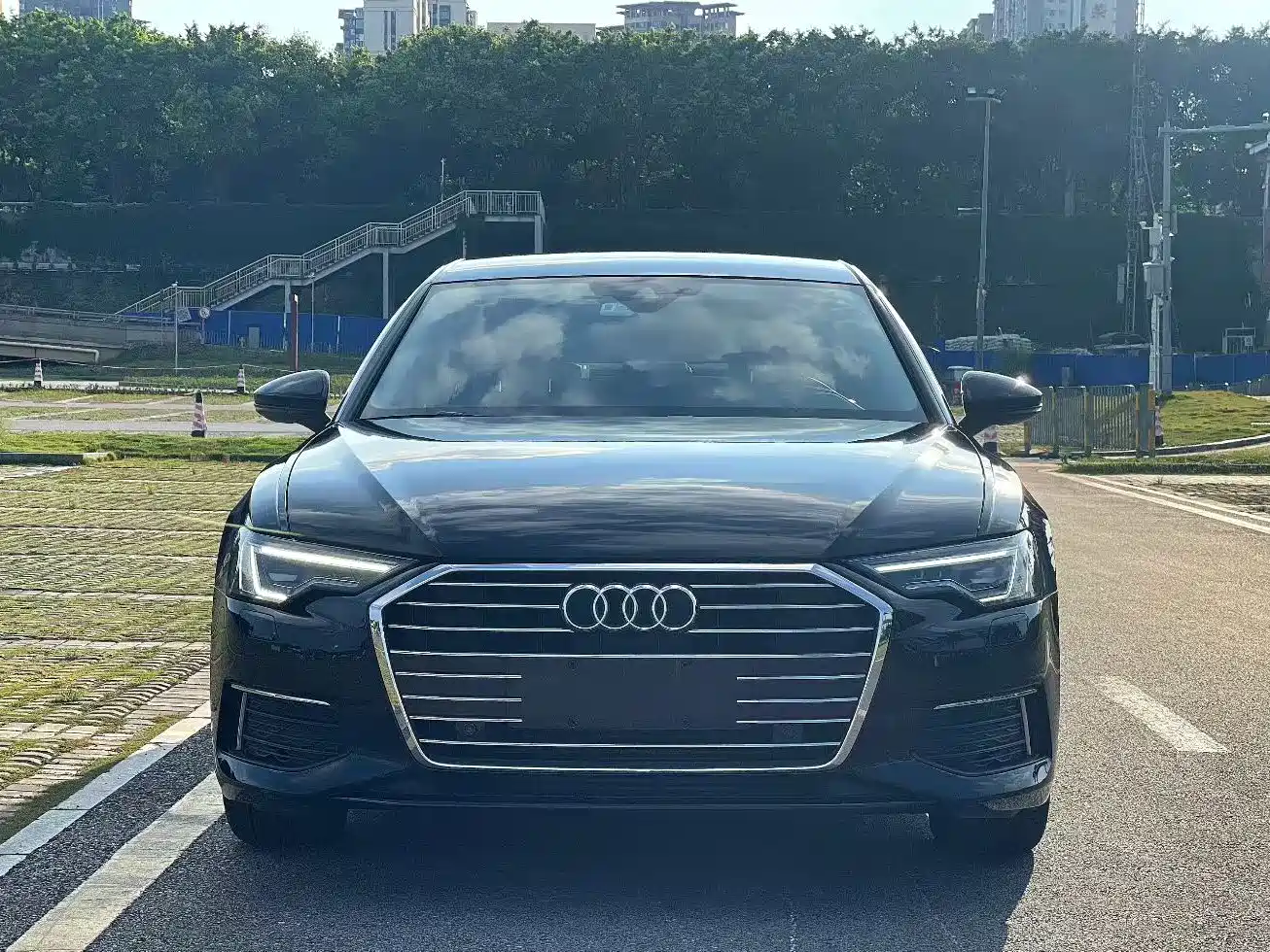 Audi A6L 2021 45 TFSI quattro Exclusive Elegance фото 4