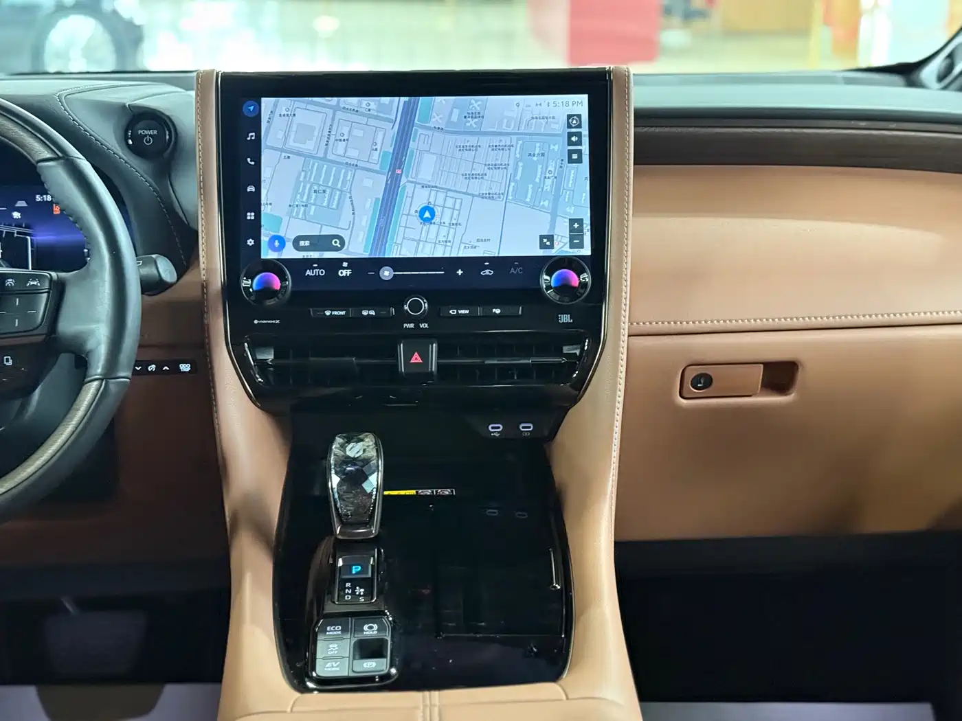 Toyota Alphard 2025 Hybrid 2.5L Ultimate Gold Edition фото 15