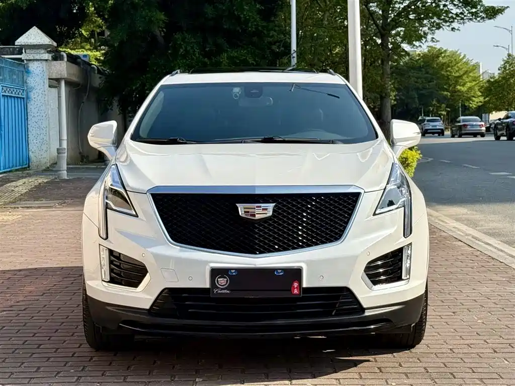 Cadillac XT5 2021 28T AWD Leading Sport фото 2