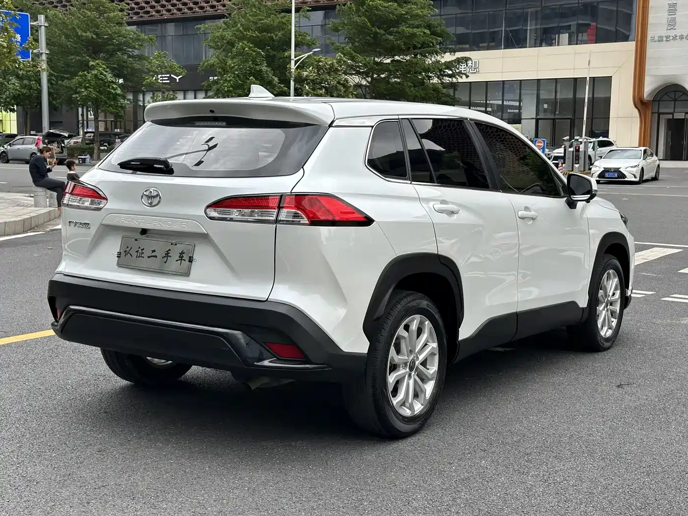 Toyota Frontlander 2022 2.0L CVT Leading Edition фото 5