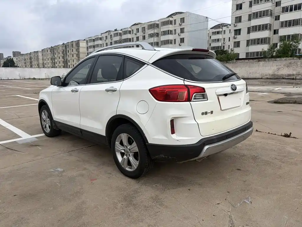 Besturn X80 2015 2015 2.0L Automatic Comfort Anniversary Edition