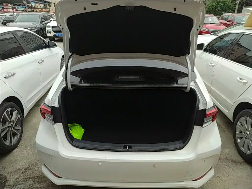 Toyota Corolla 2021 TNGA 1.5L CVT Elite Edition фото 19