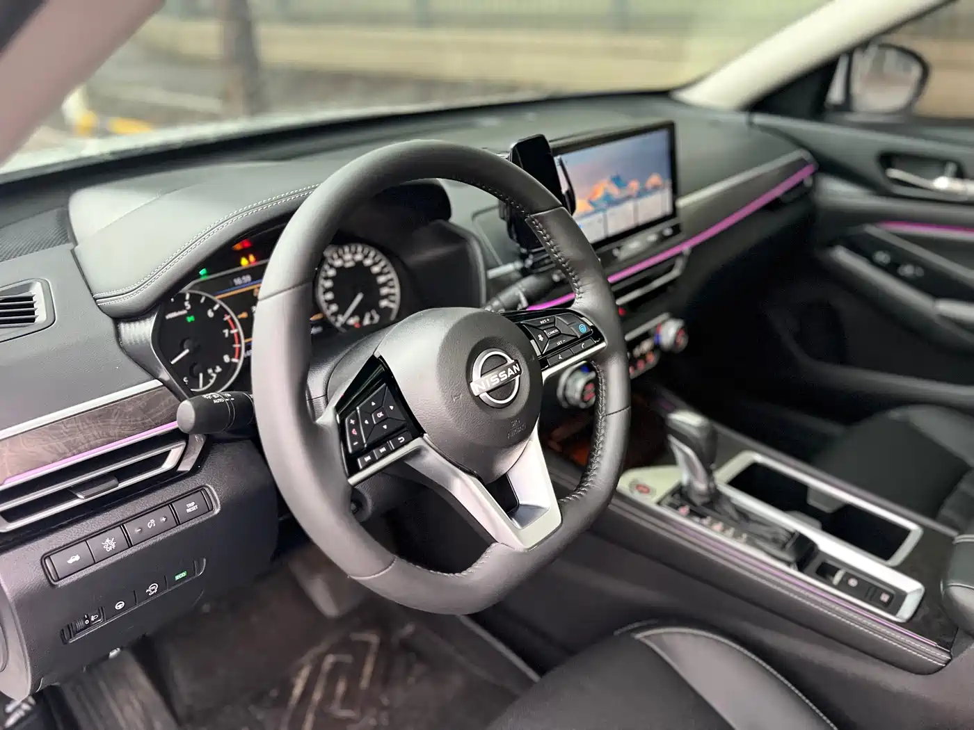 Nissan Teana 2025 2022 2.0L XL-Upr Premium Edition