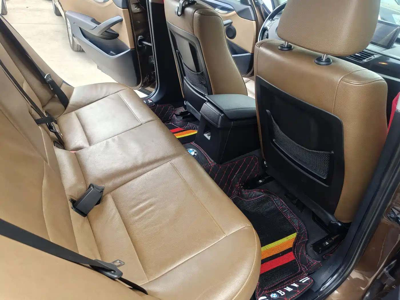 BMW X1 (Import) 2010 xDrive25i фото 28