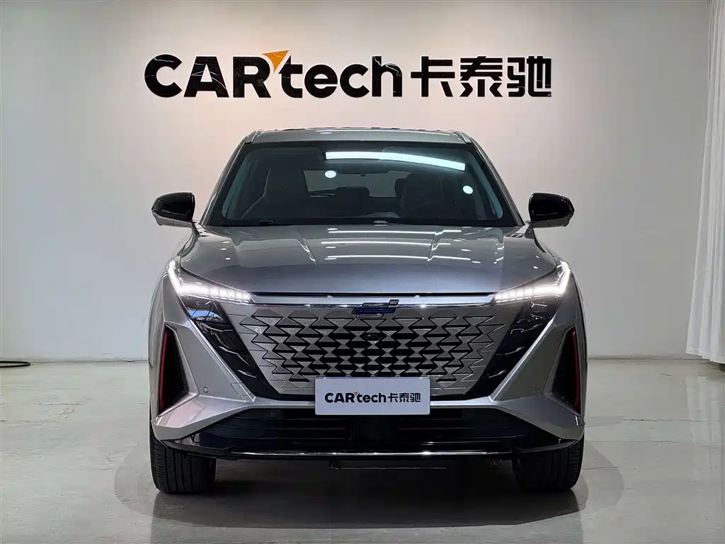 Photo 2 - Changan Oshan Z6