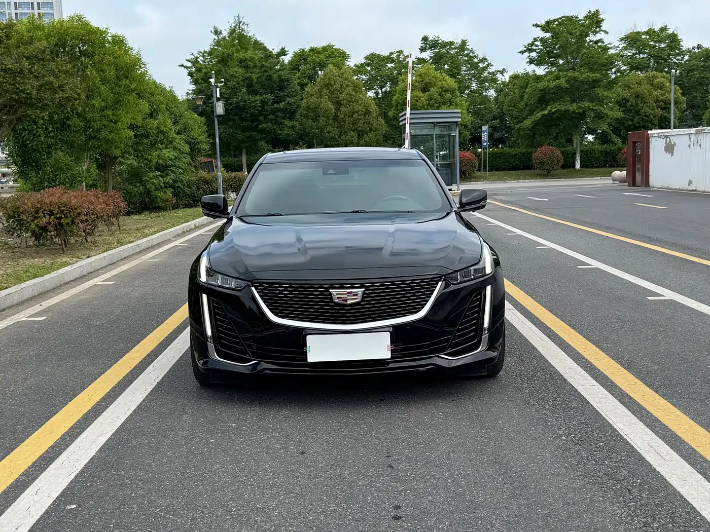 Cadillac CT5 2023 28T Luxury Style (Standard Edition) фото 2