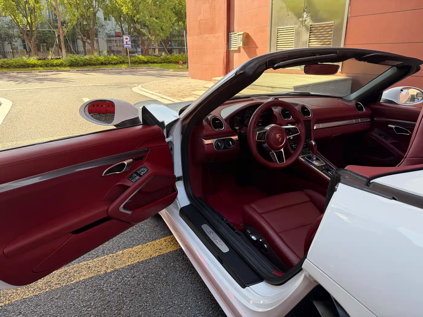 Porsche 718 2018 Boxster 2.0T фото 6