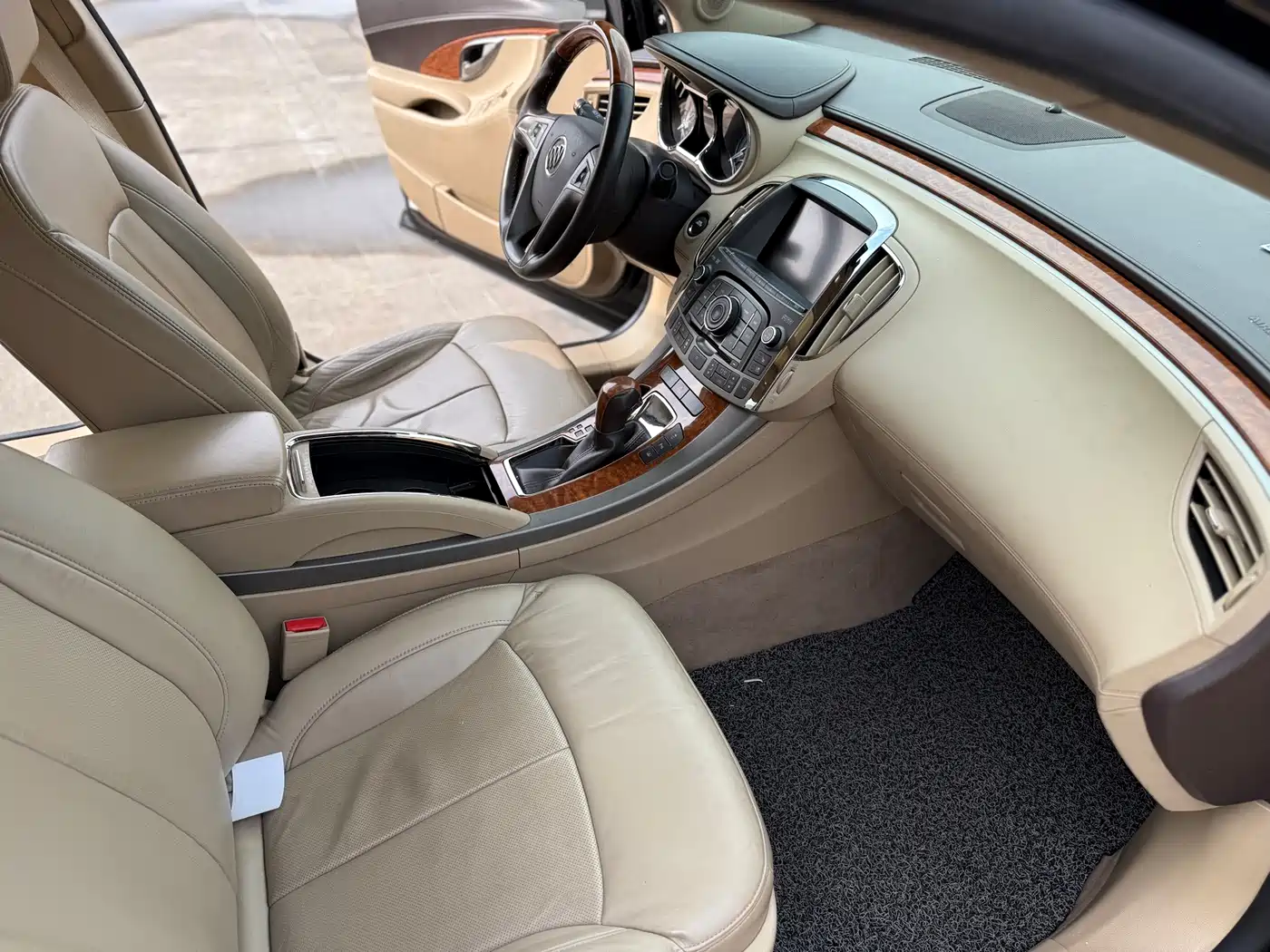 Buick LaCrosse 2012 2.4L SIDI Premium Edition фото 11