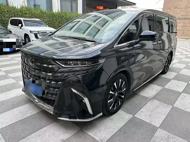 Toyota Alphard 2024