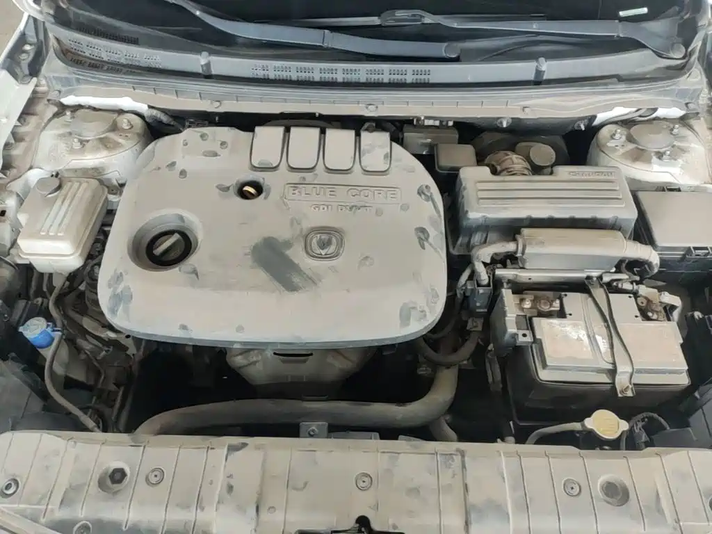 Фото 20 - Changan Eado
