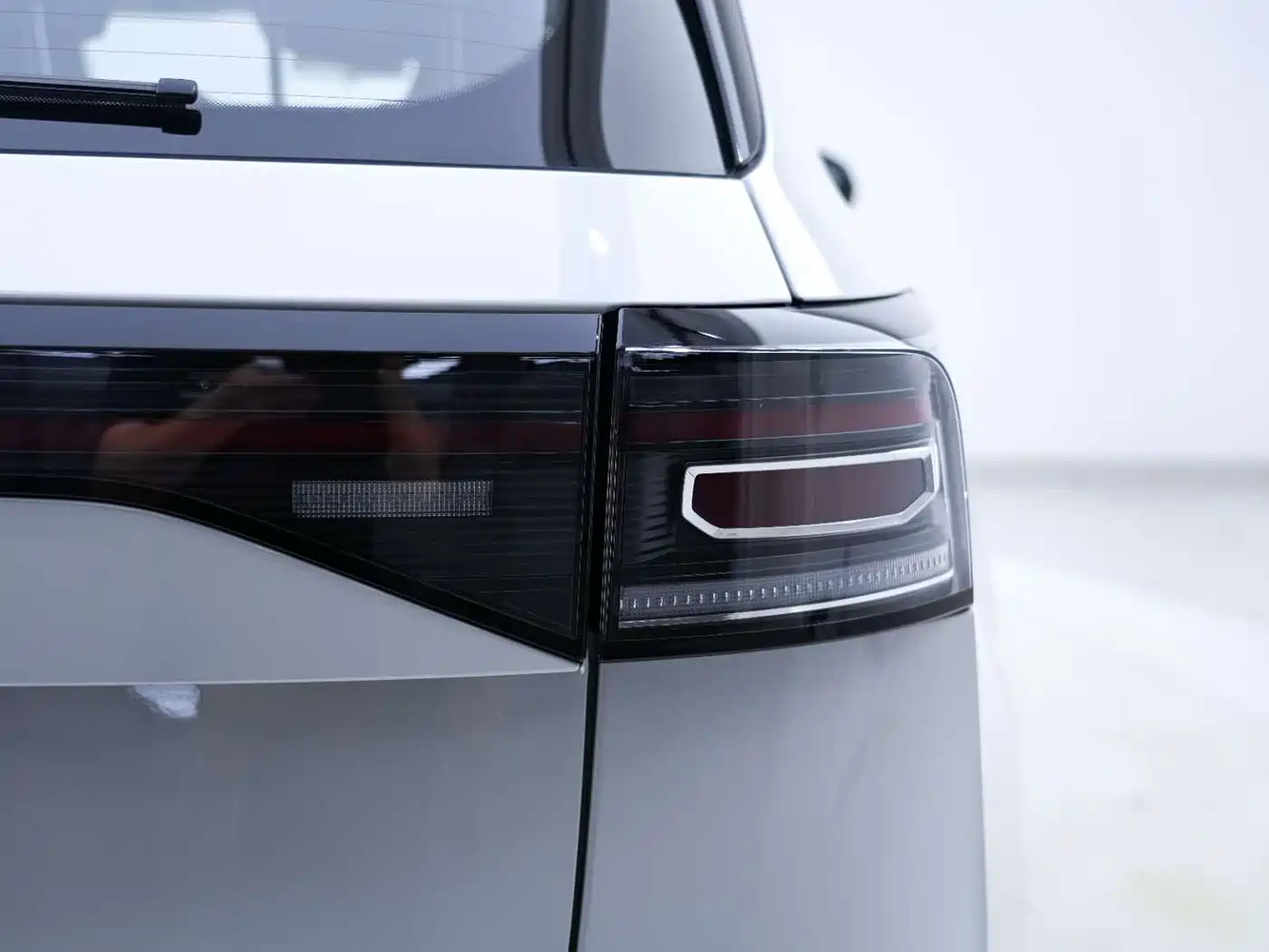 Volkswagen Tharu 2025 Model Rising Star 1.5L Advance Edition фото 13