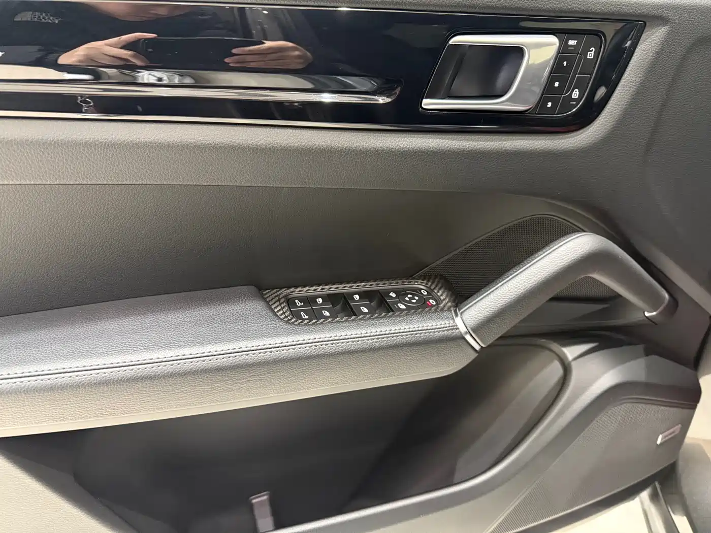 Porsche Cayenne 2019 Cayenne 3.0T фото 10