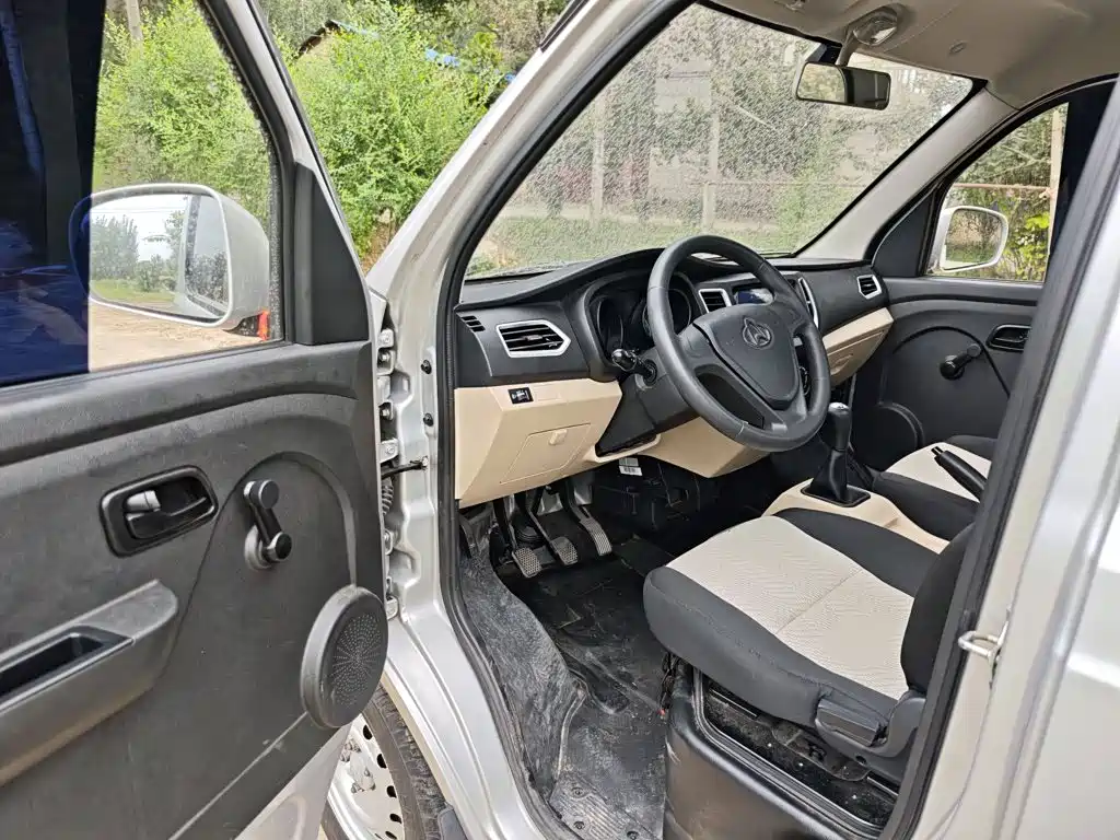 Changan Kuayue Xin Bao T3 2025 2025 Value Edition 1.4L Single Cab 2.82m Integrated Cargo Box Basic