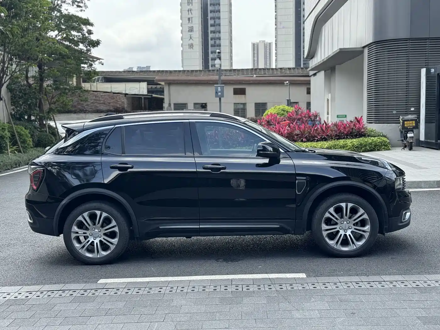Lynk & Co 01 2019 2.0T 2WD Type Pro Version China VI фото 4