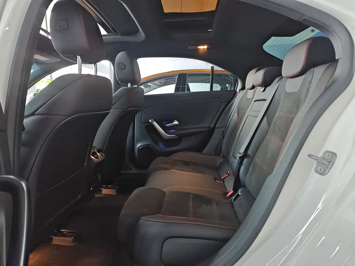 Mercedes-Benz A-Class 2025 Facelift A 200 L Fashion Edition фото 7