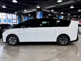 Фото 4 - Li Auto MEGA