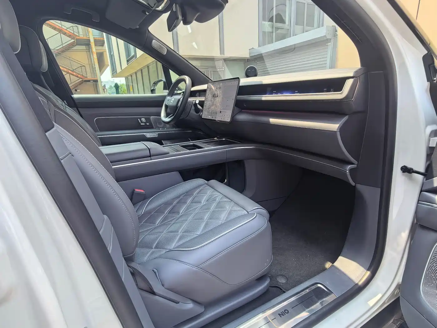 NIO ES8 2025 Base Model 7-Seater фото 31