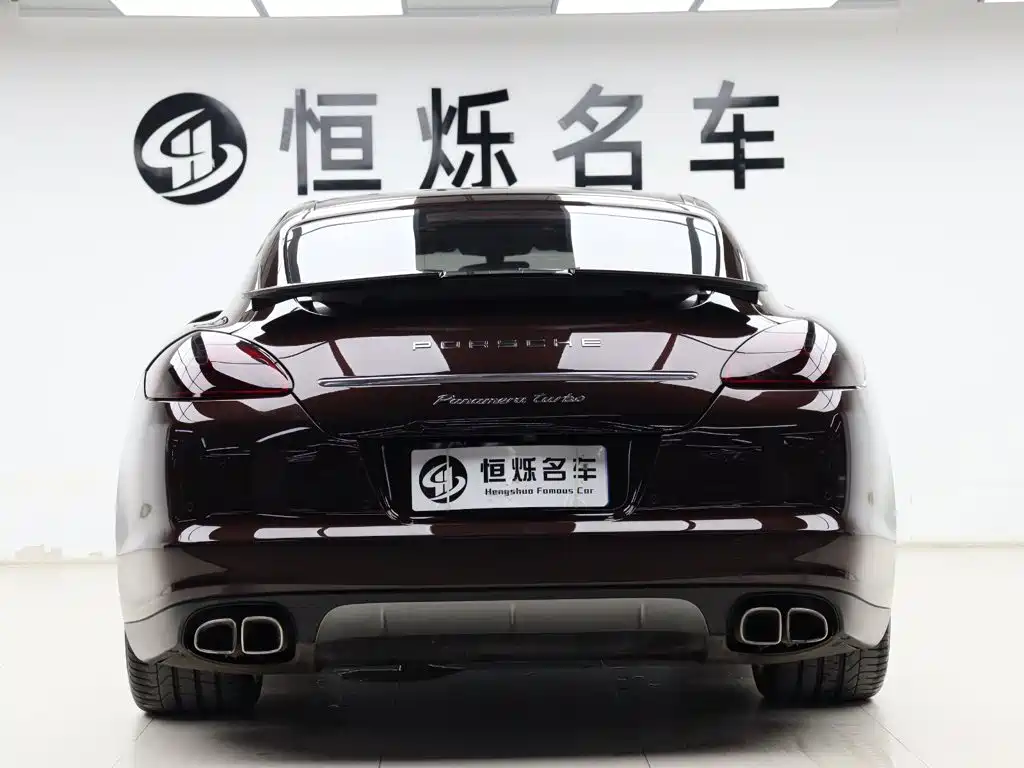 صورة 26 - Porsche Panamera