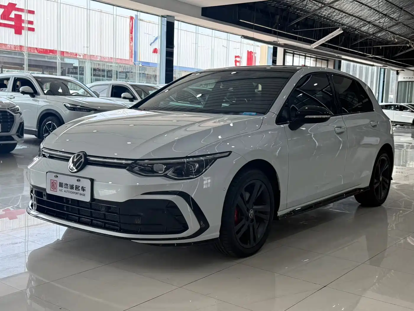 Volkswagen Golf 2021 280TSI DSG R-Line фото 3