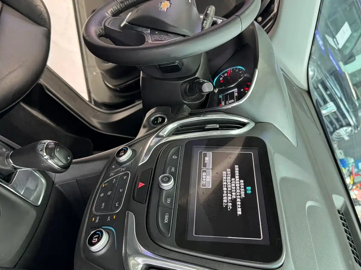 Chevrolet Equinox 2017 535T Automatic Realm Edition фото 19
