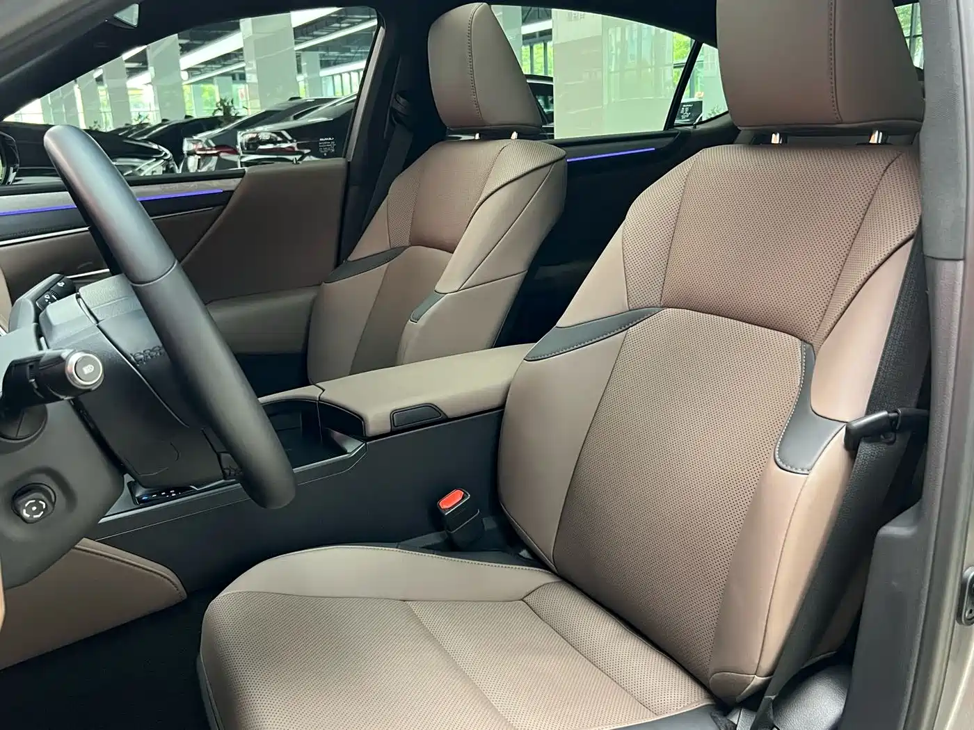 Lexus ES 2025 2025 200 Ultimate Edition