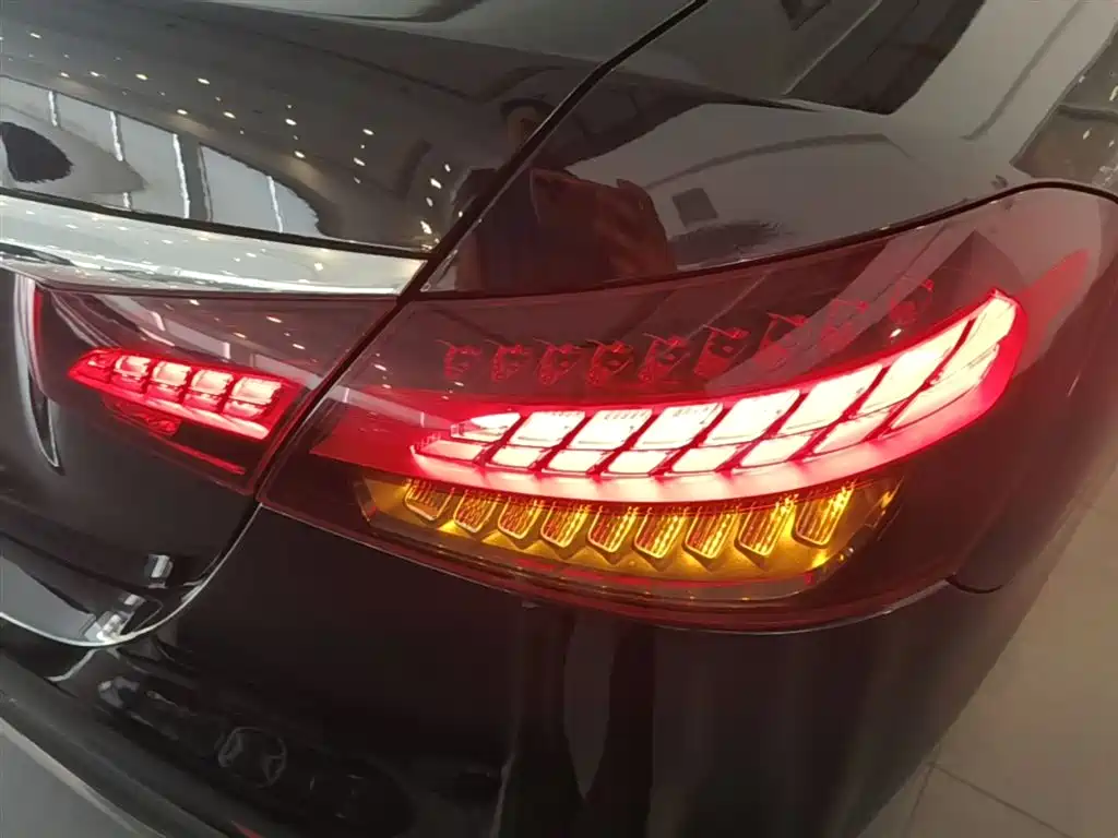 Mercedes-Benz E-Class 2021 Facelift E 300 L Sport Fashion фото 8