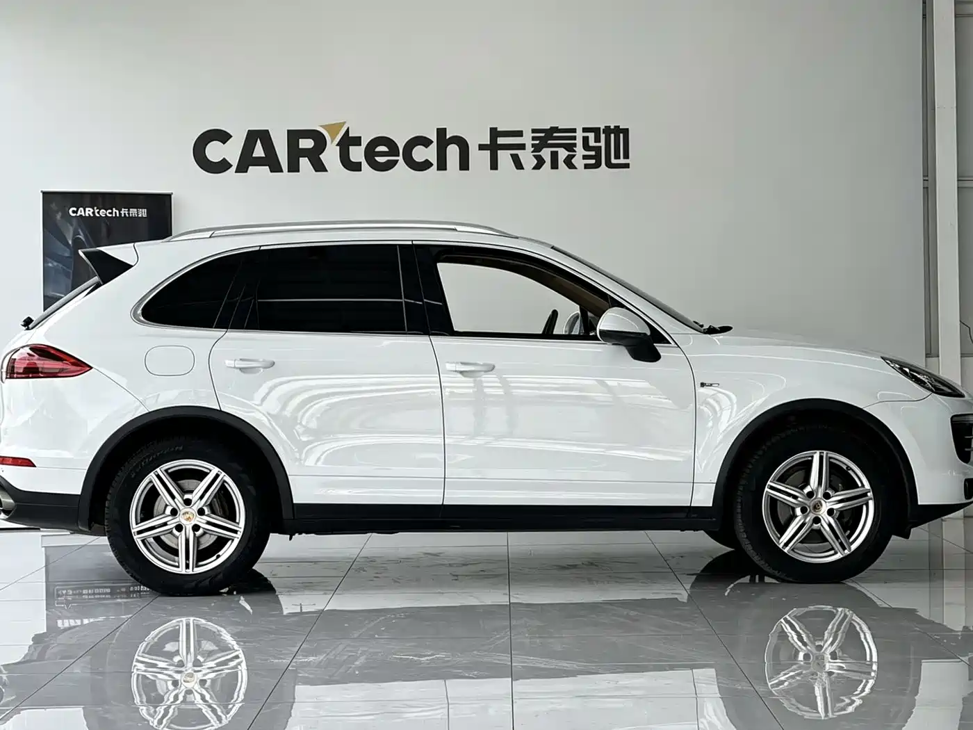 Porsche Cayenne 2015 Cayenne 3.0T фото 4