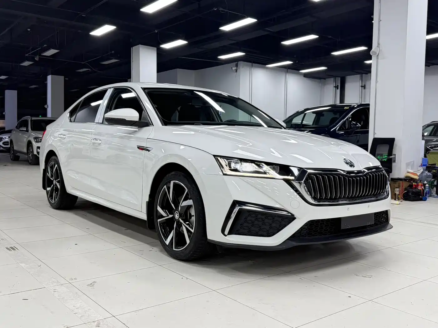Škoda Octavia 2022 PRO TSI280 Premium Edition фото 4