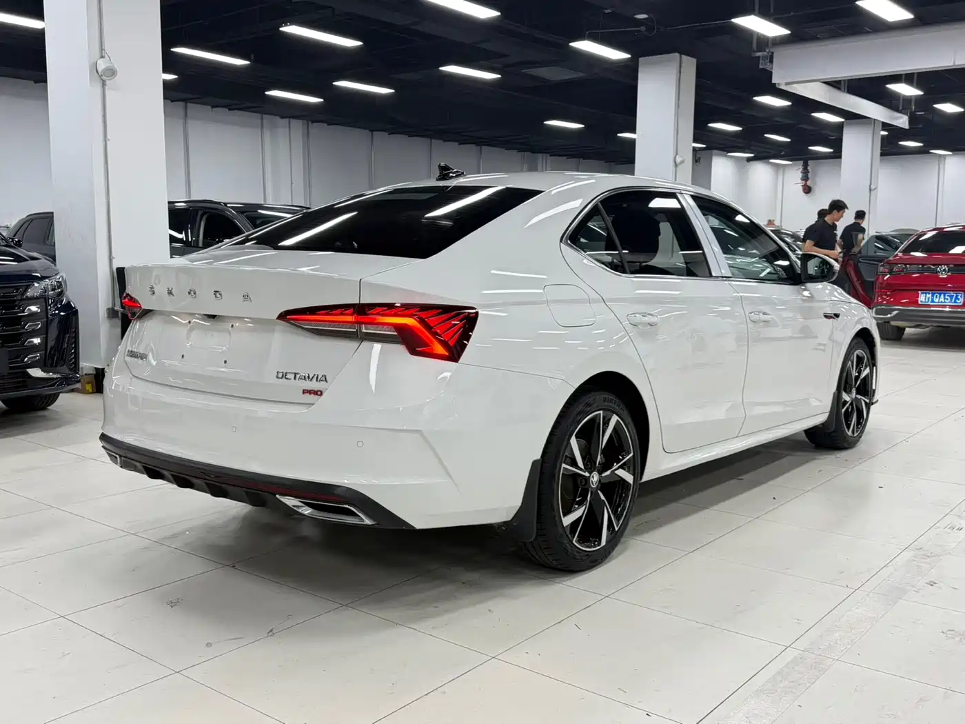 Škoda Octavia 2022 PRO TSI280 Premium Edition фото 5