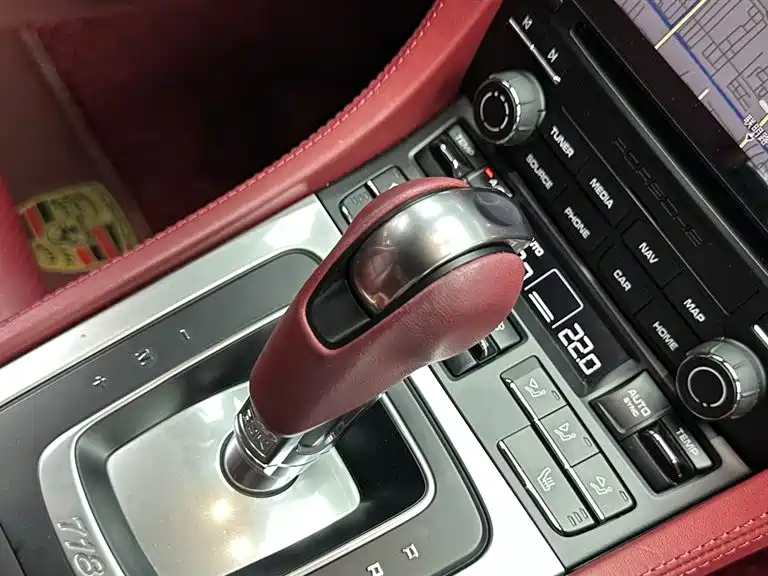 صورة 14 - Porsche 718