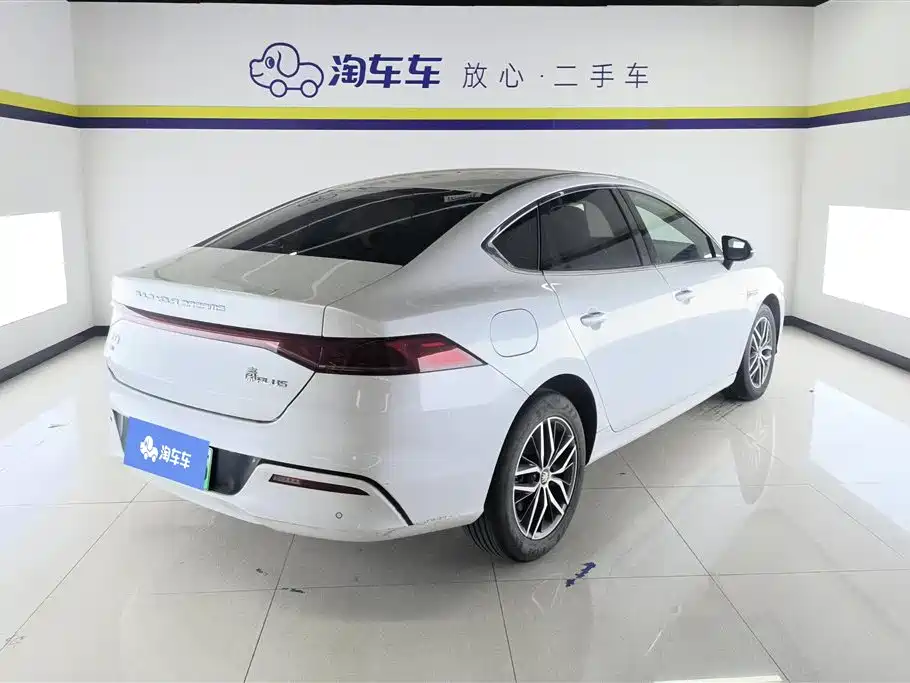 BYD Qin PLUS 2021 DM-i 55KM Flagship фото 3