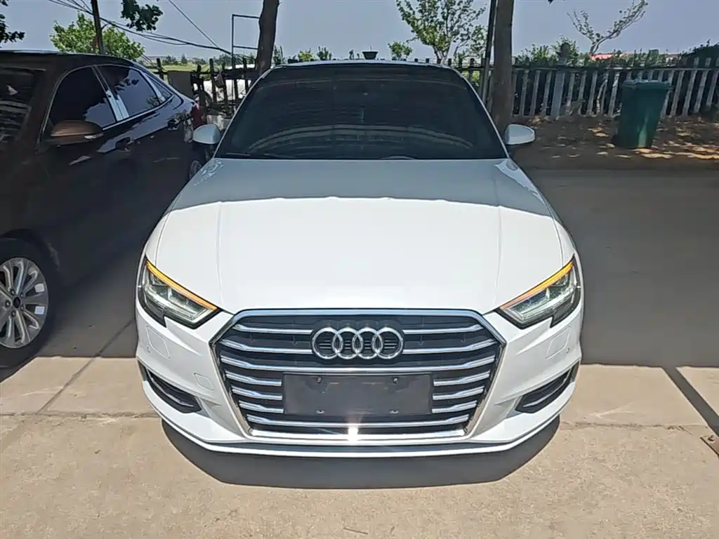 Audi A3 2019 Limousine 35 TFSI Style China V фото 3