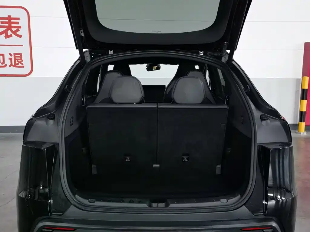 Tesla Model Y L 2025 2025 Facelift Long Range AWD