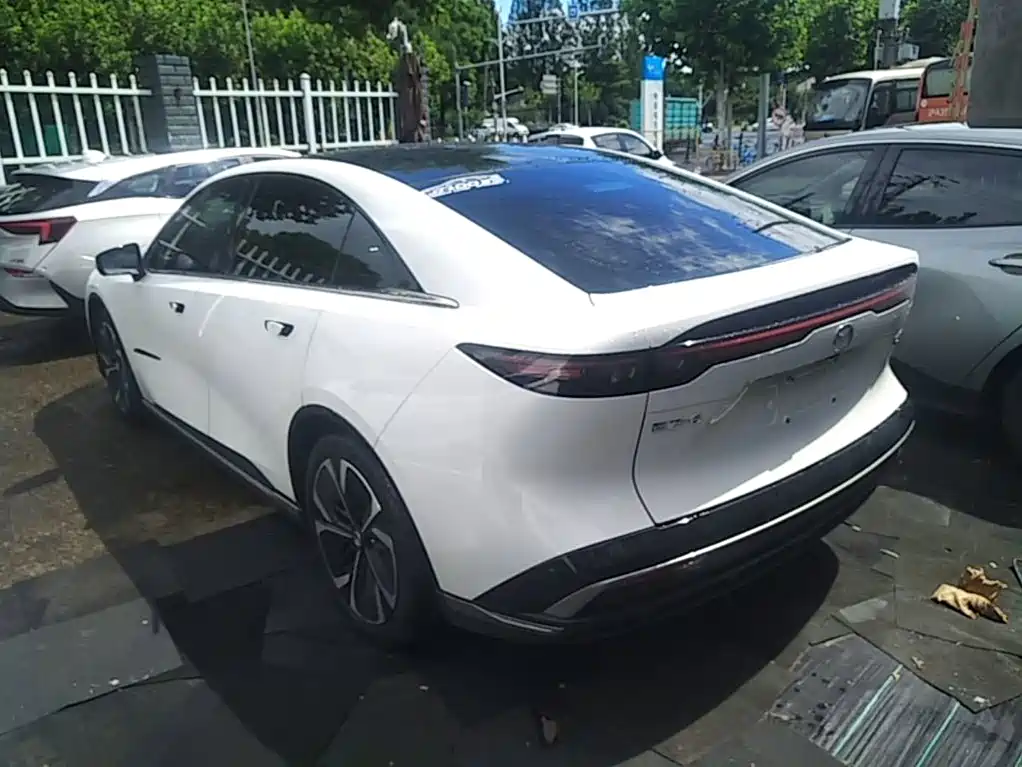 2025 Mazda EZ-6