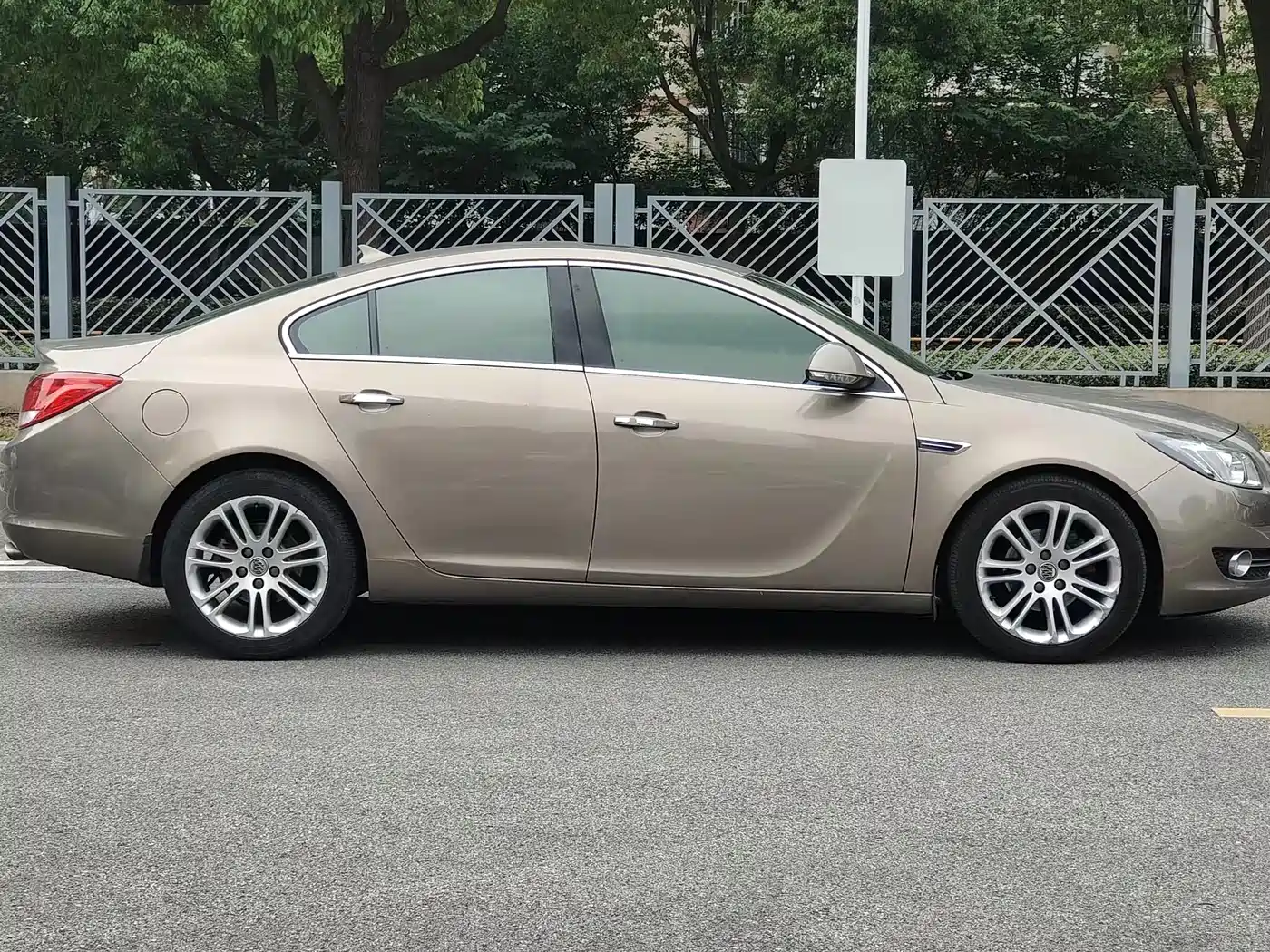 Buick Regal 2010 2.4L Flagship фото 6