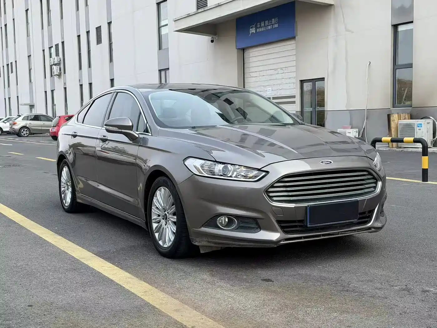FORD MONDEO