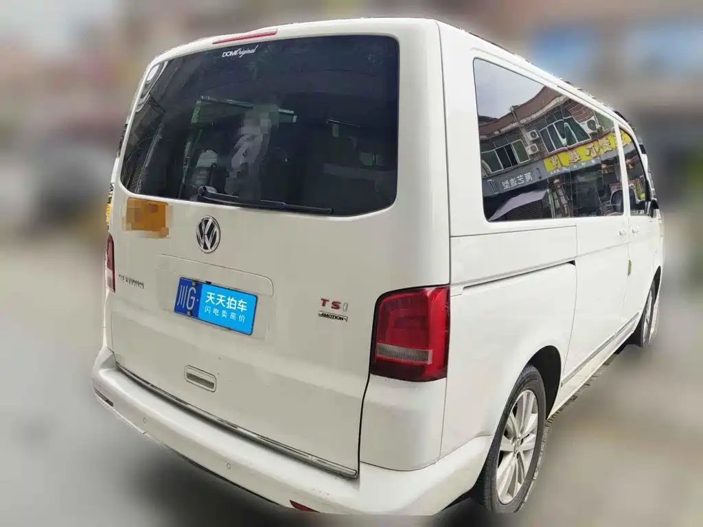 Volkswagen Multivan 2014 2012 2.0TSI 2WD Luxury Edition