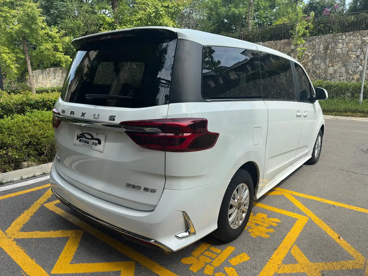 SAIC Maxus Maxus G20 2023 2023 PLUS 2.0T Gasoline Automatic Luxury Edition